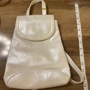Vintage New Liz Claiborne Pearlescent Leather Single Adjustable Strap Backpack